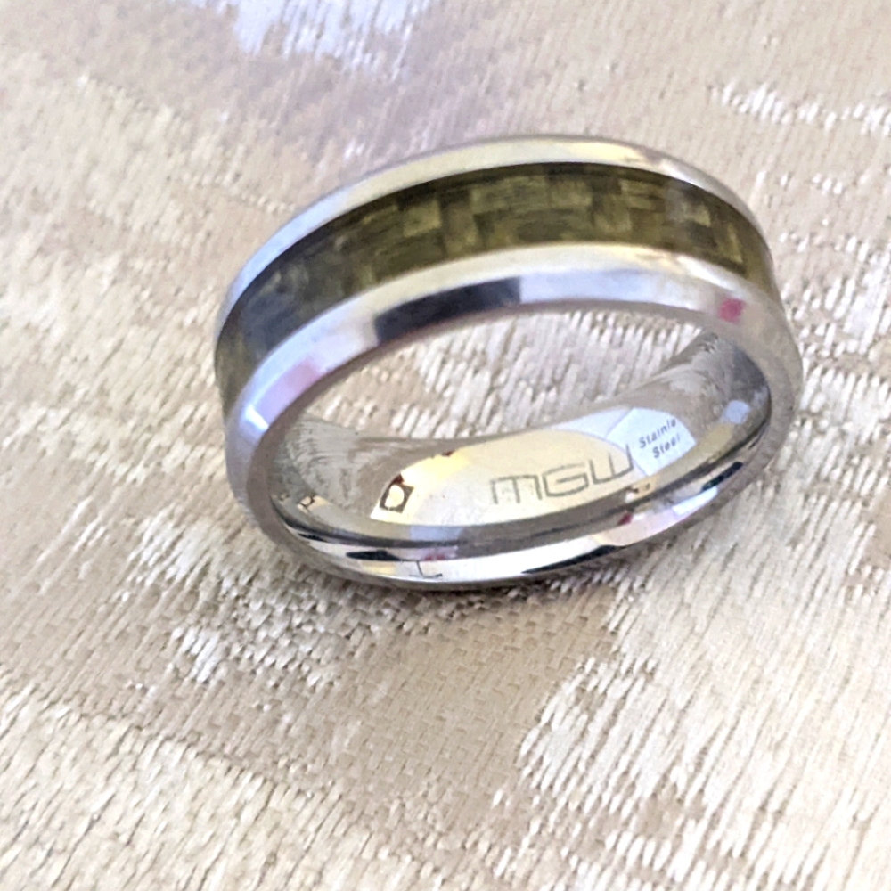 MGW STAINLESS STEEL & CARBON FIBER WOVEN MEN'S WEDDING BAND
